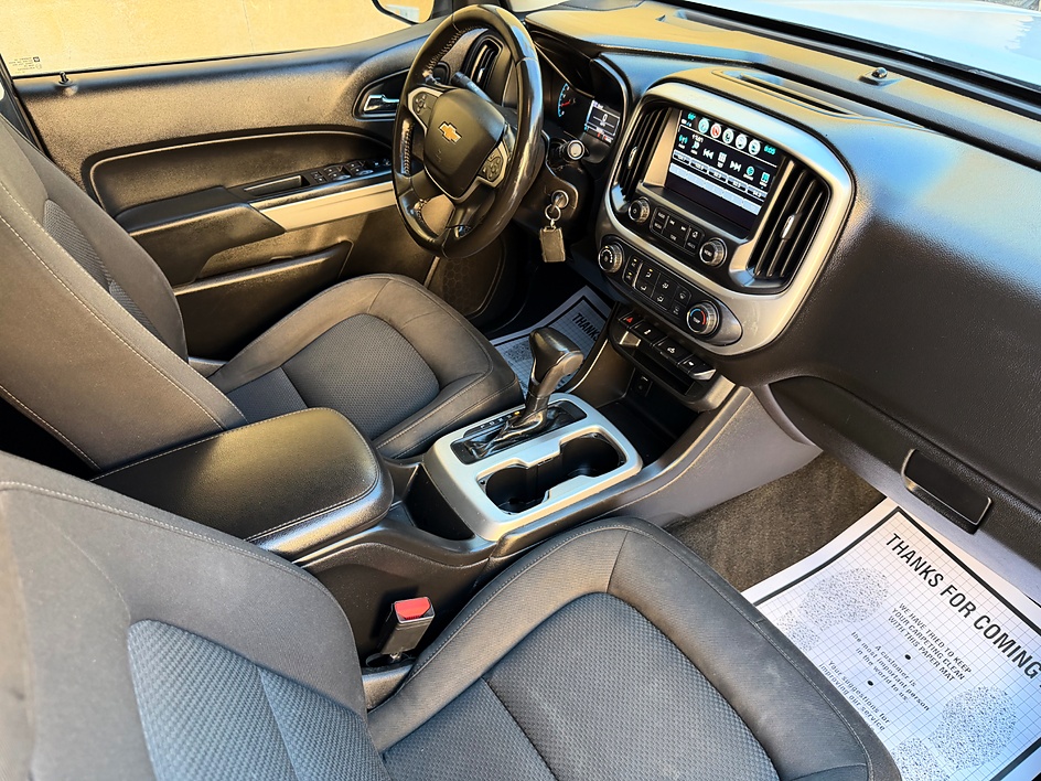 2018 Chevrolet Colorado LT - Photo 12