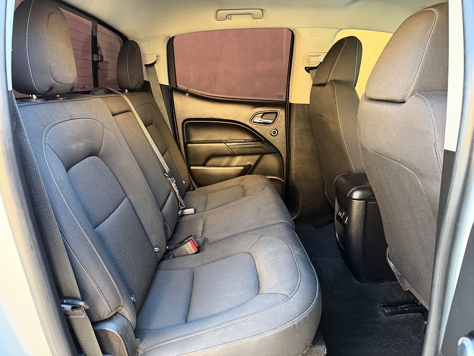 2018 Chevrolet Colorado LT - Photo 14