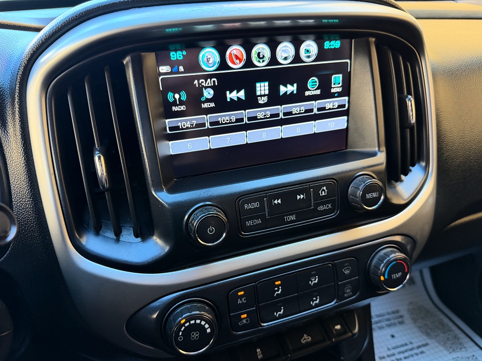 2018 Chevrolet Colorado LT - Photo 18