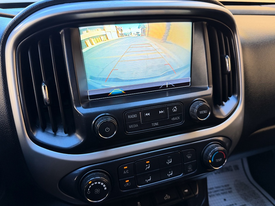 2018 Chevrolet Colorado LT - Photo 19