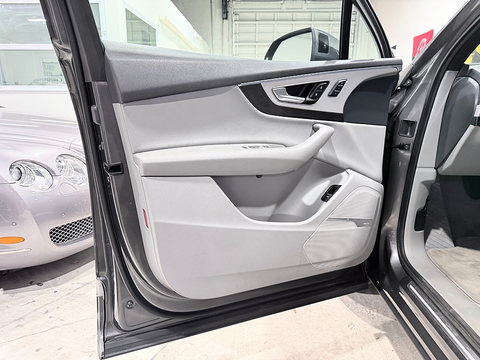 2019 Audi Q7 Premium Plus - Photo 24