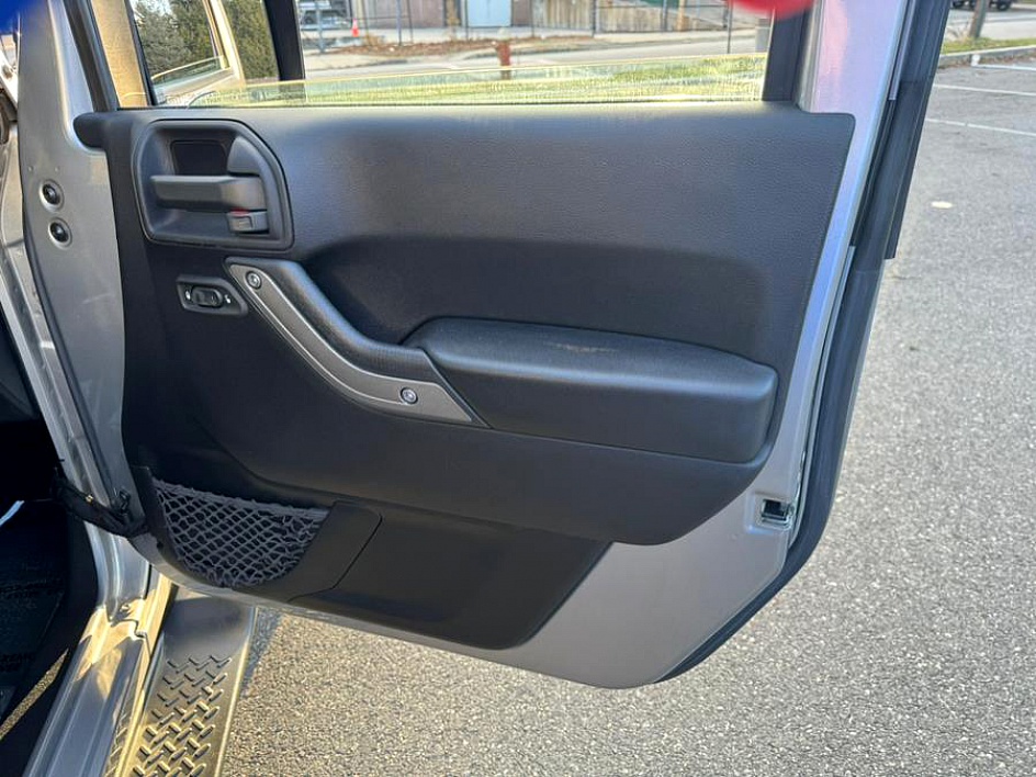 2016 Jeep Wrangler Unlimited Sport S - Photo 15