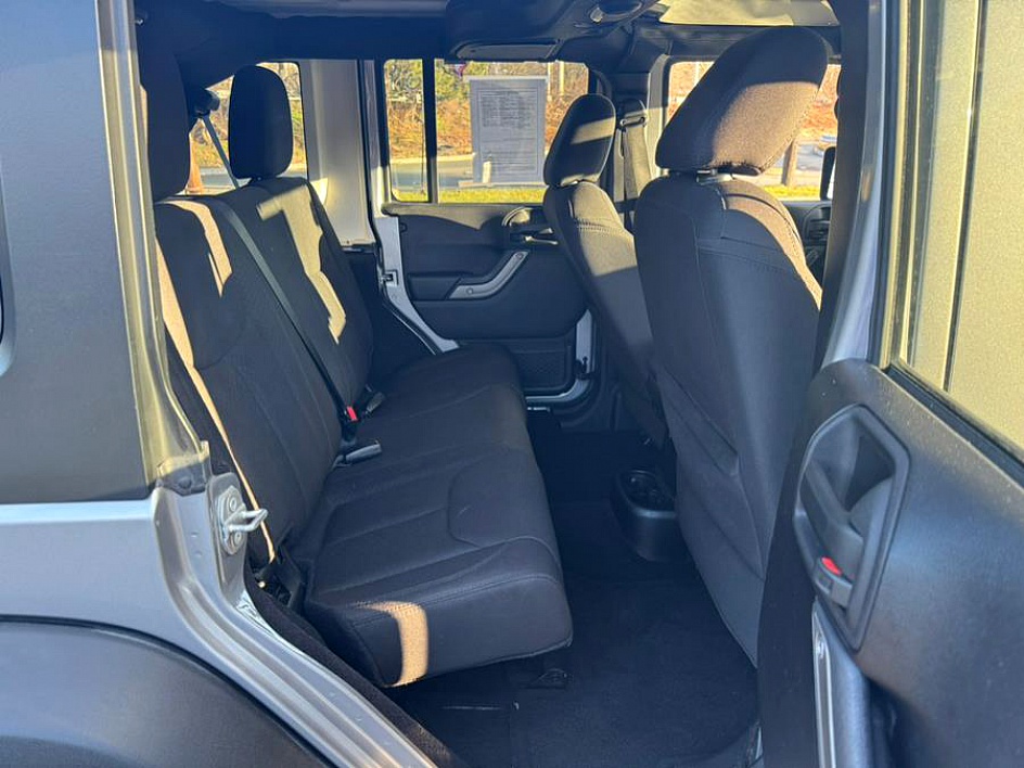 2016 Jeep Wrangler Unlimited Sport S - Photo 14