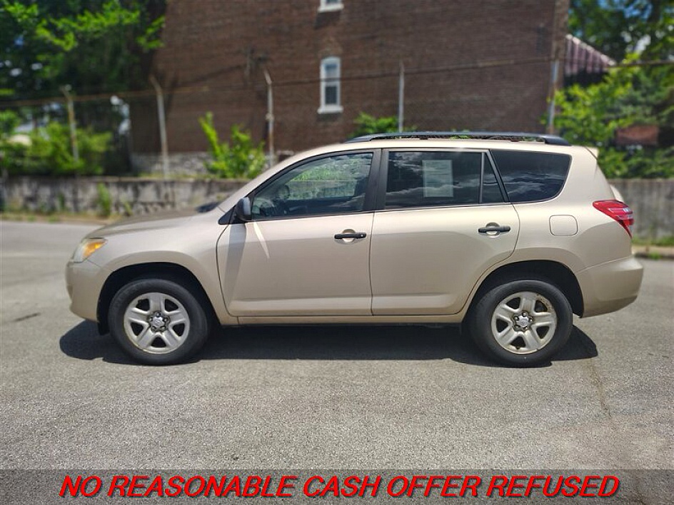 2012 Toyota RAV4 Base - Photo 5
