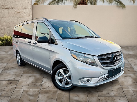 2016 Mercedes-Benz Metris Passenger Van