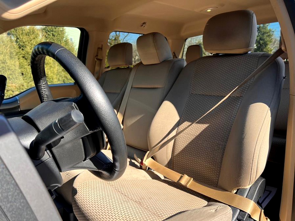 2015 Ford F-150 XLT - Photo 13
