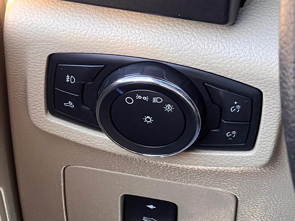 2015 Ford F-150 XLT - Photo 23