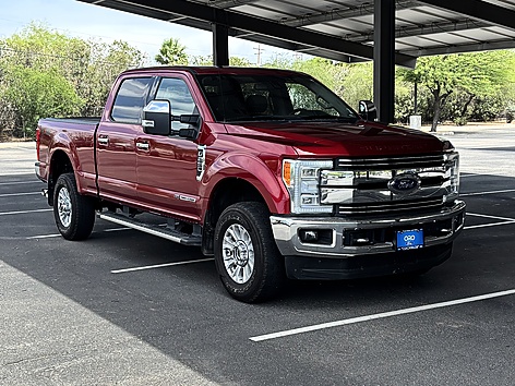 2017 Ford F-250 Lariat 4x4 Crew Cab 6-3/4' Box's photo