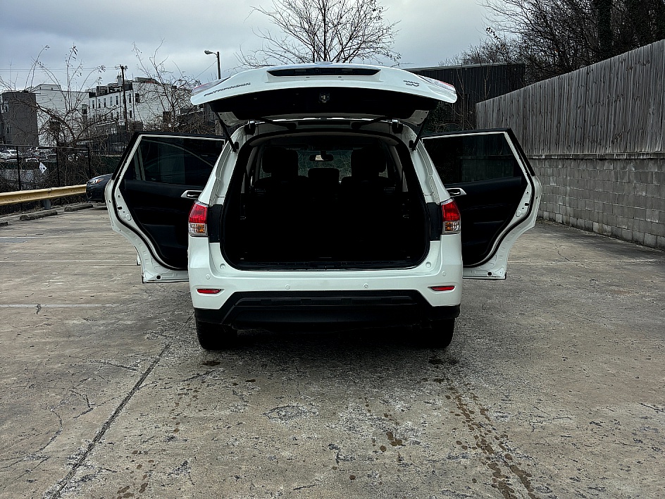 2016 Nissan Pathfinder SV - Photo 11