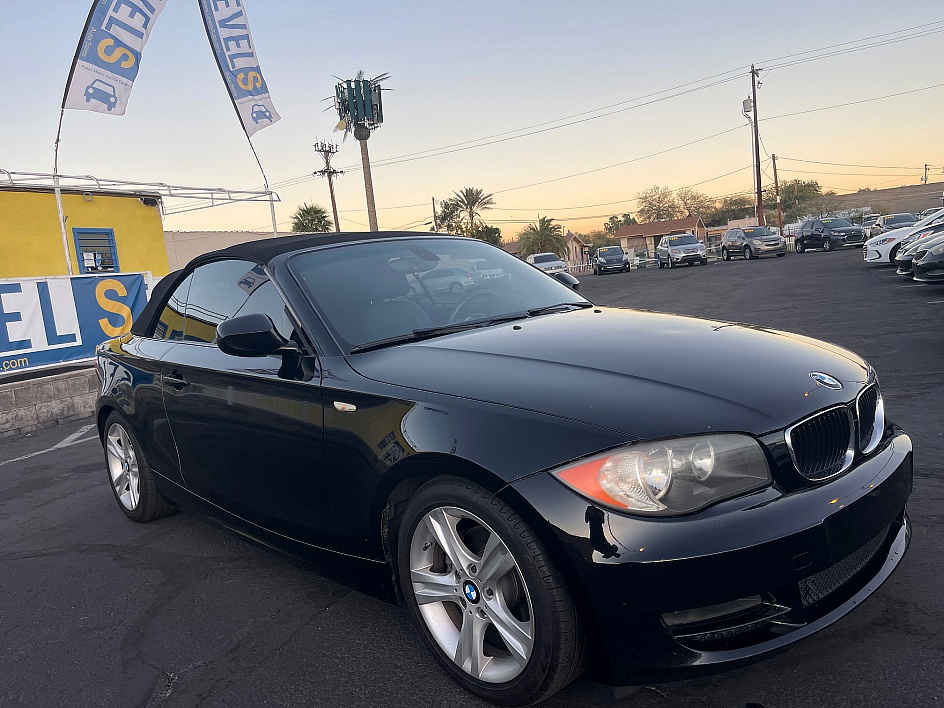 2011 BMW 1 Series 128i's photo