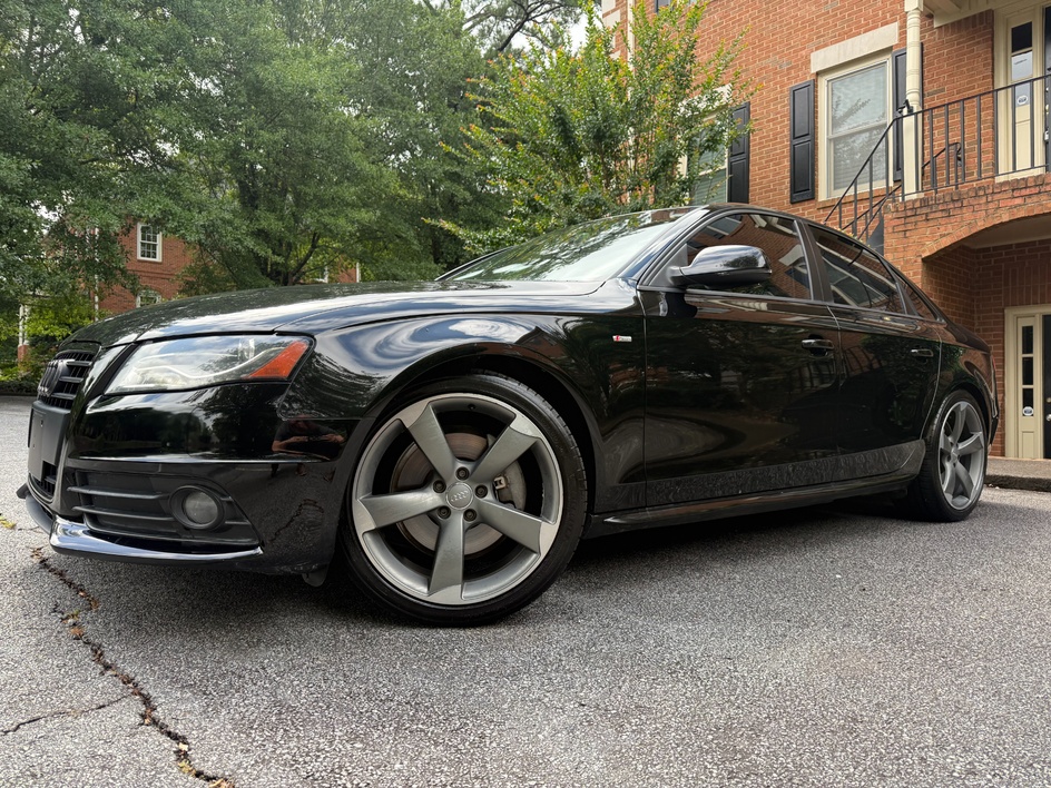2012 Audi A4 2.0T quattro Tiptronic Premium's photo