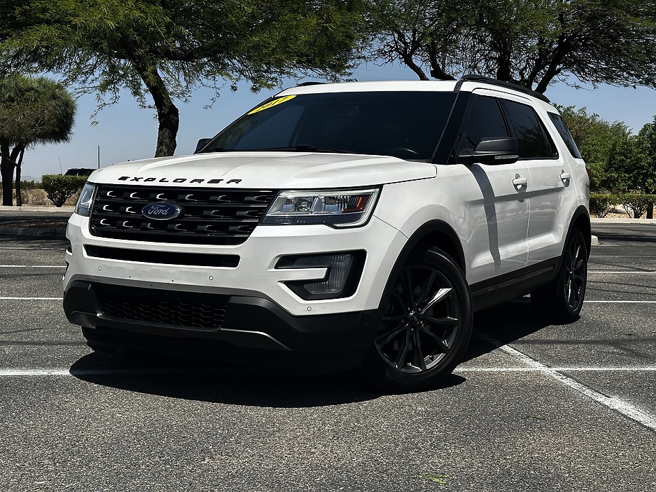 2017 Ford Explorer XLT FWD's photo