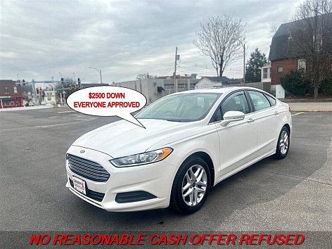 2013 Ford Fusion SE's photo