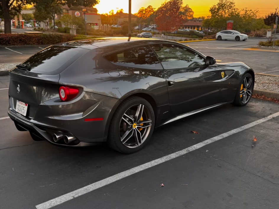 2014 Ferrari FF Base