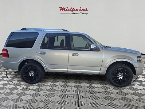 2011 Ford Expedition Limited's photo