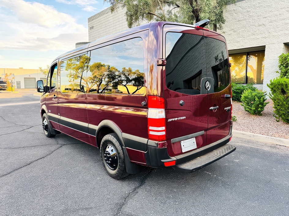 2014 Mercedes Benz Sprinter photo 9