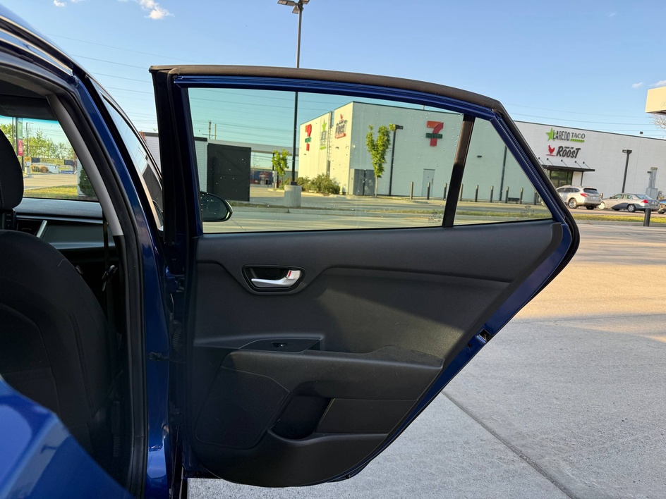 2020 Kia RIO S - Photo 25