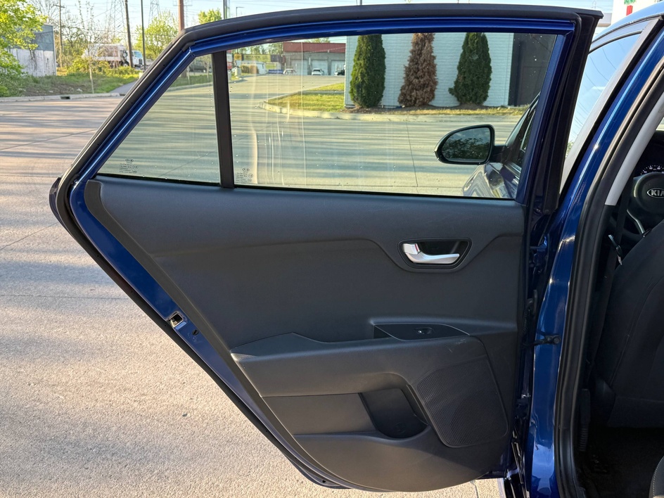 2020 Kia RIO S - Photo 19