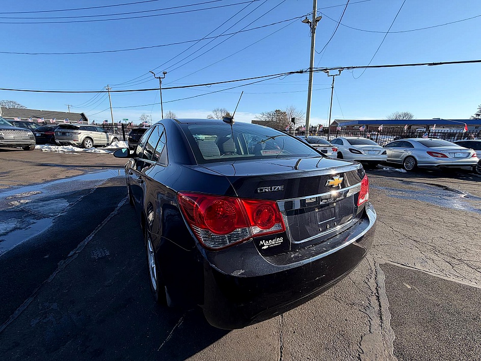 2016 Chevrolet Cruze Limited 1LT - Photo 10