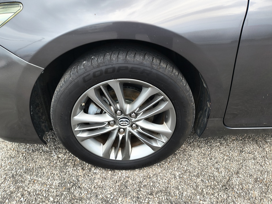 2016 Toyota Camry Special Edition - Photo 21
