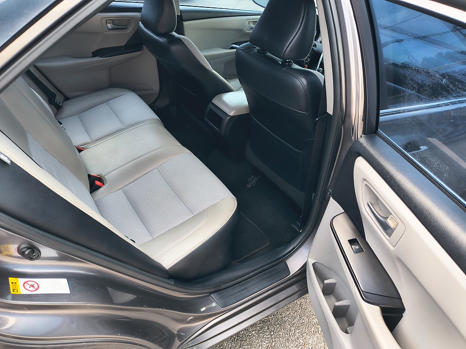 2016 Toyota Camry Special Edition - Photo 16