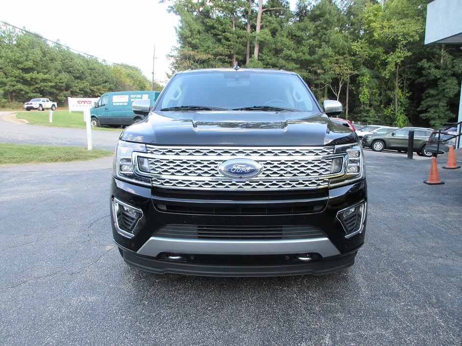 Ford Expedition photo 2