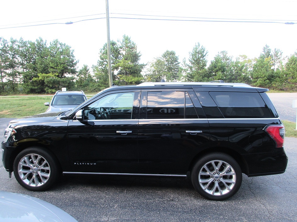 Ford Expedition photo 8