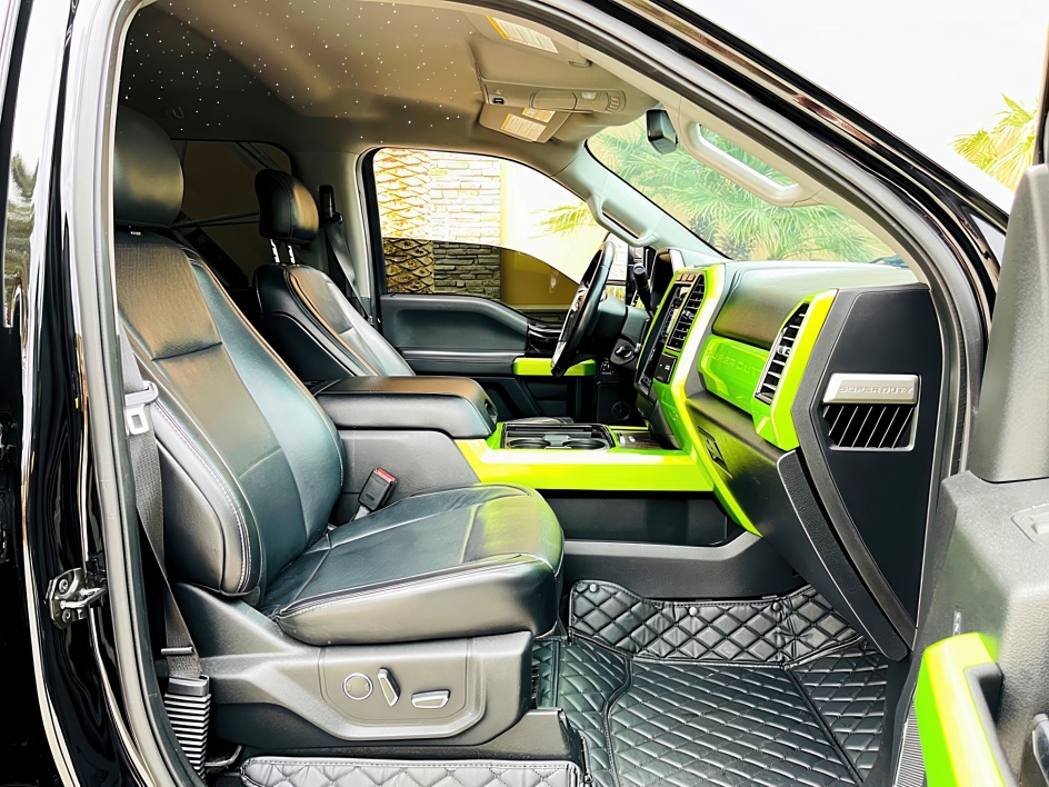 2017 Ford F-250 Platinum photo 18
