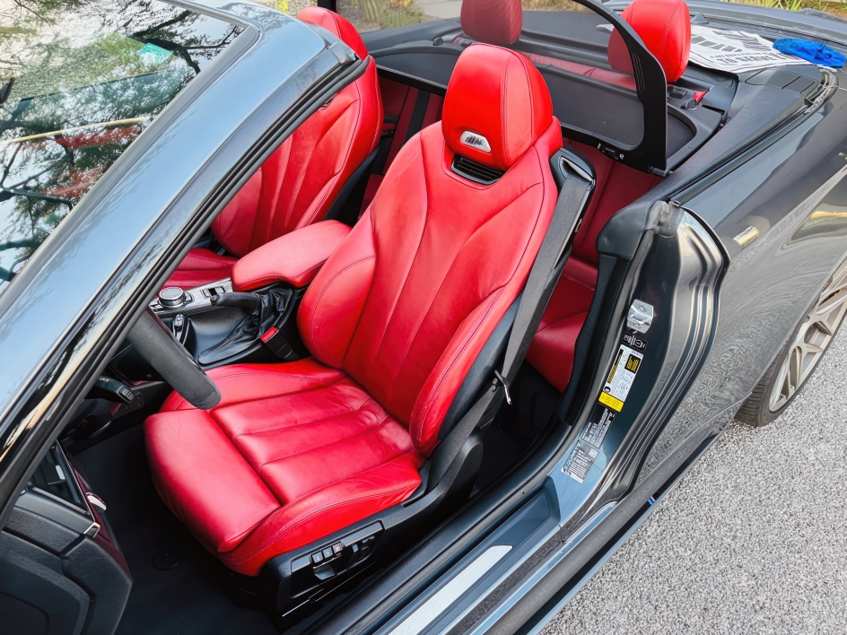 2015 Bmw M4 Convertible photo 28