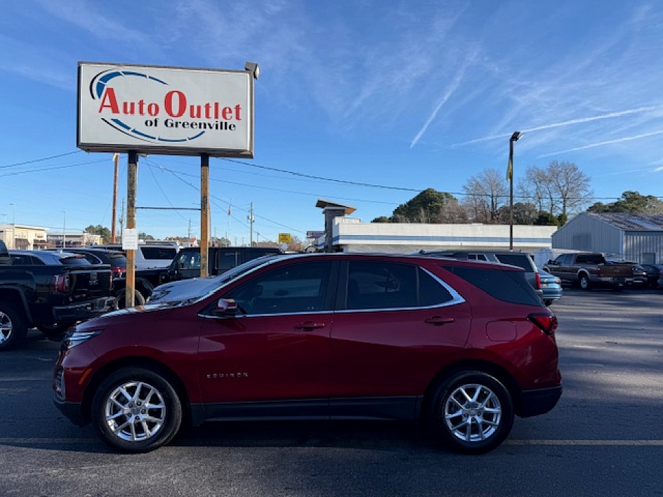 2022 Chevrolet Equinox LT's photo
