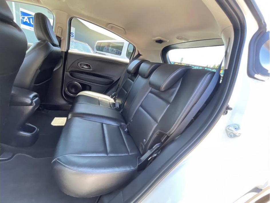 2022 Honda HR-V EX-L - Photo 7