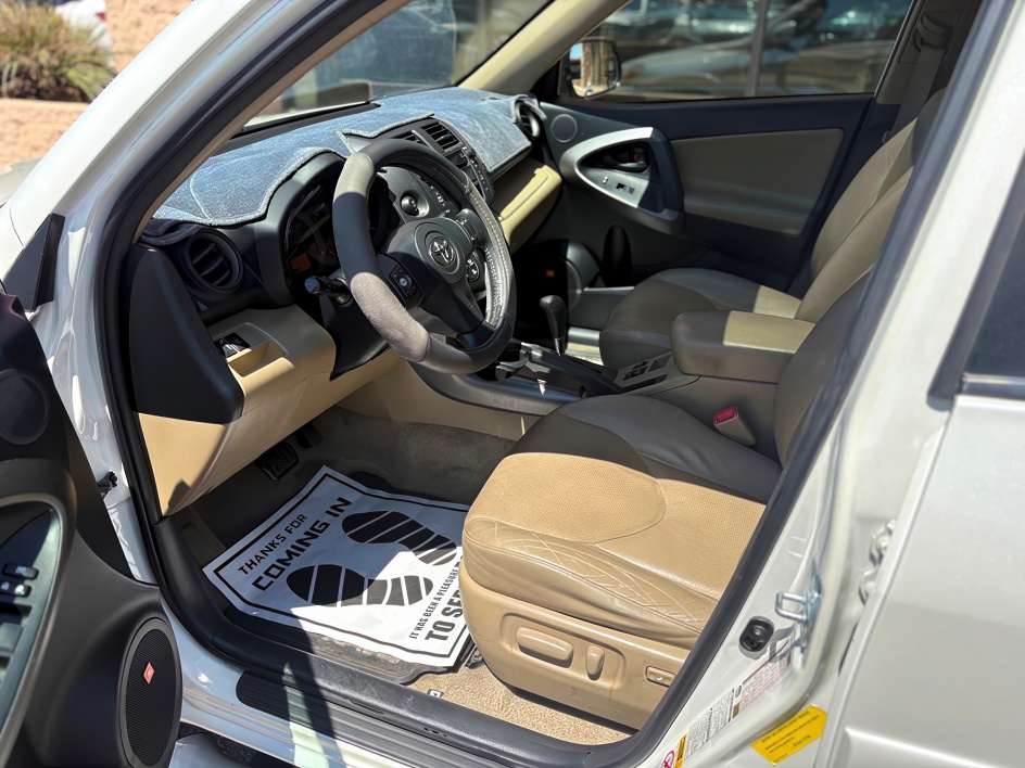 2009 Toyota RAV4 Limited photo 7