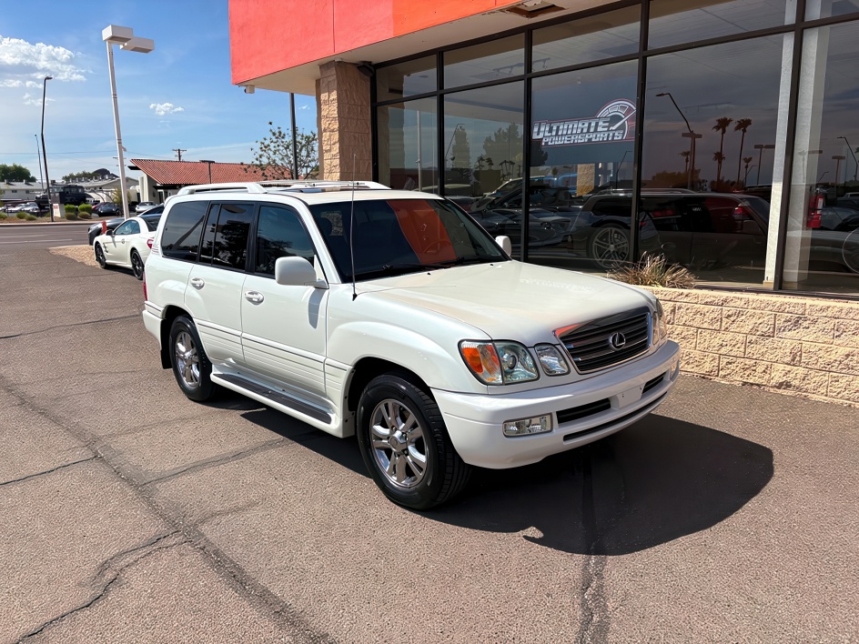 2005 Lexus LX 470 photo 4