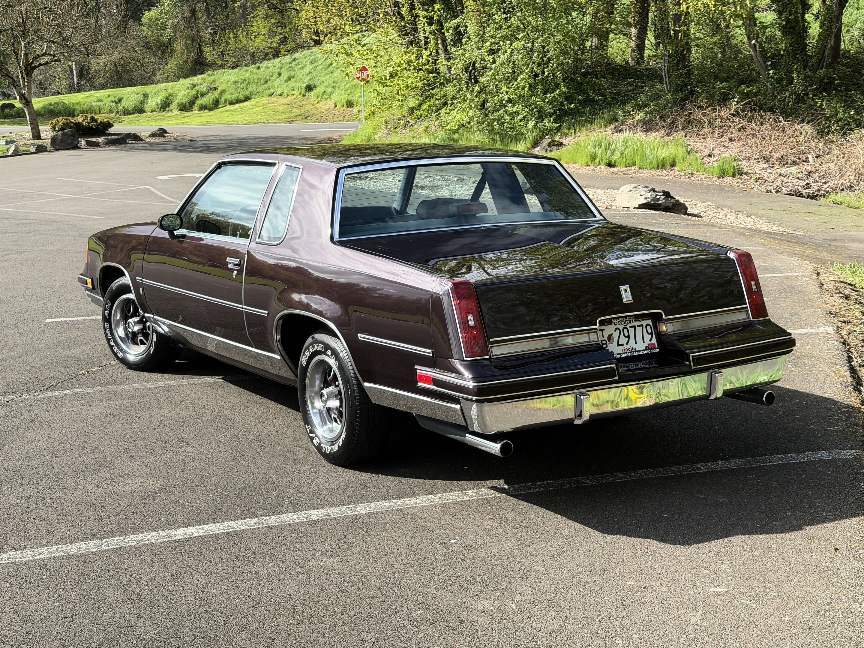 1988 Oldsmobile Cutlass Supreme - Photo 3