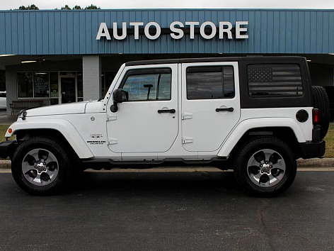 2016 Jeep Wrangler Unlimited Sahara