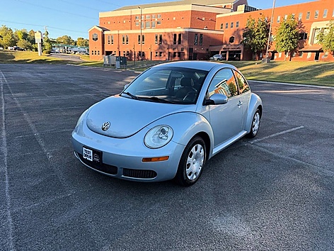 2010 Volkswagen New Beetle