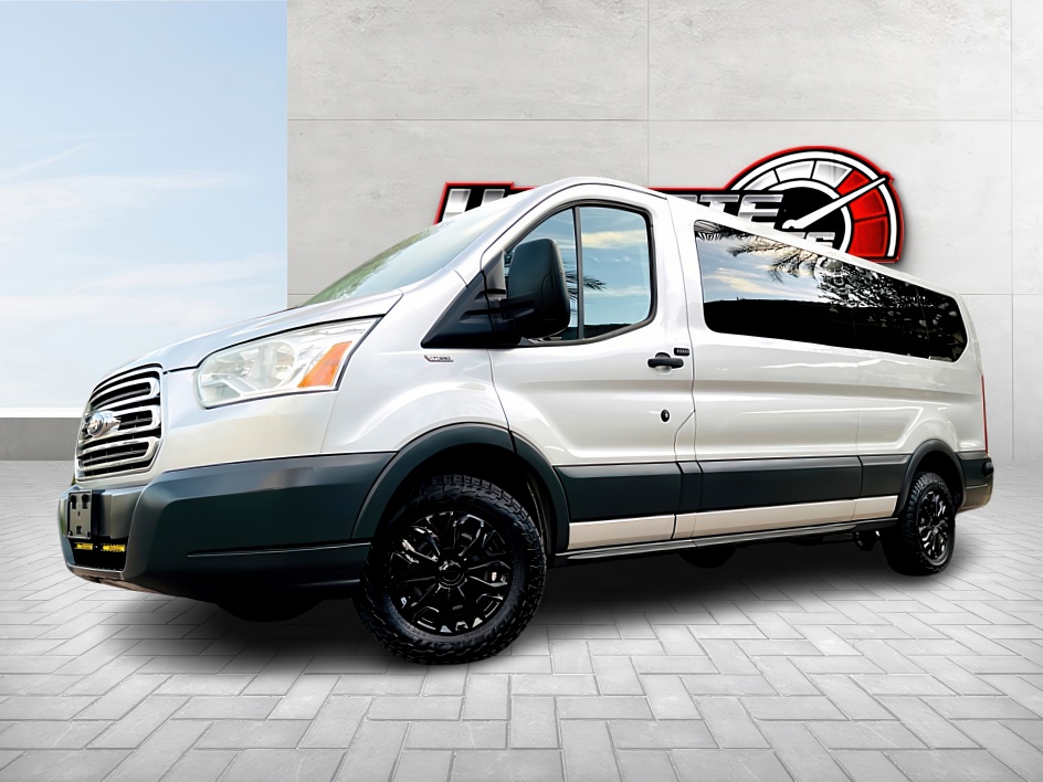 2015 Ford Transit Passenger photo 4