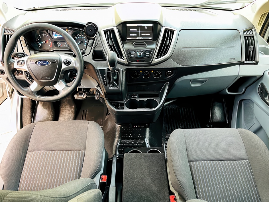 2015 Ford Transit Passenger photo 18