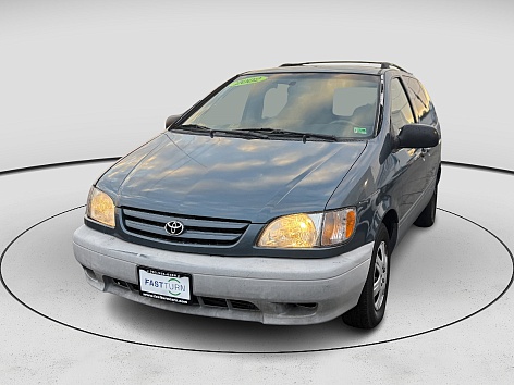 2002 Toyota Sienna LE
