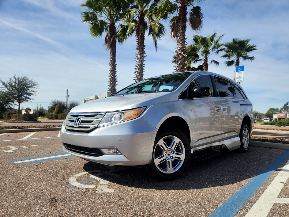 2013 HONDA ODYSSEY TOURING Mobility Florida