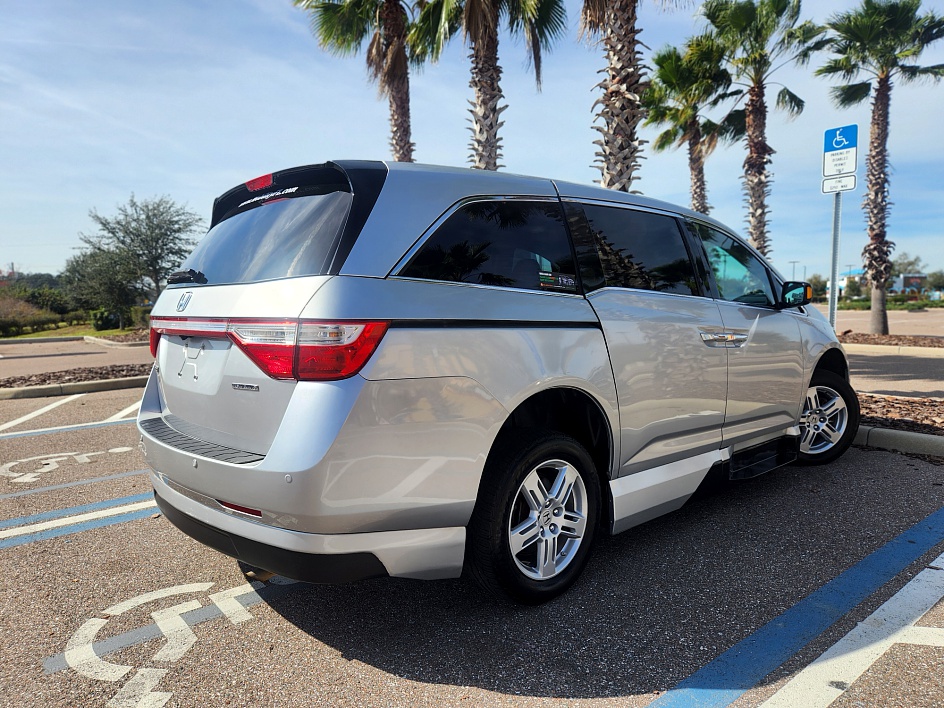 2013 HONDA ODYSSEY TOURING Mobility Florida