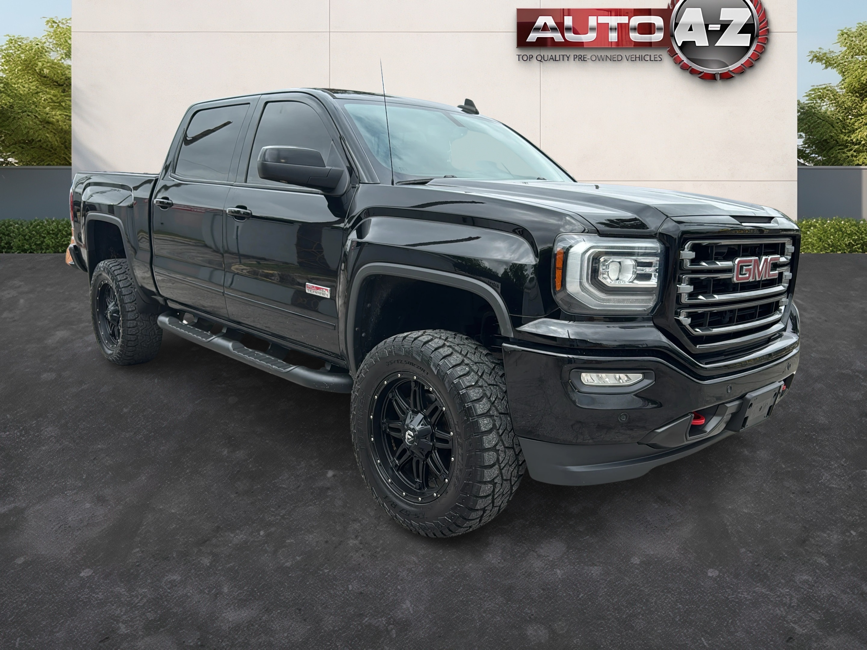 2018 GMC Sierra 4WD Crew Cab Short Box SLT's photo
