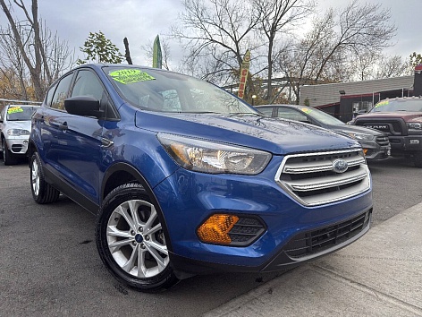 2019 Ford Escape S's photo