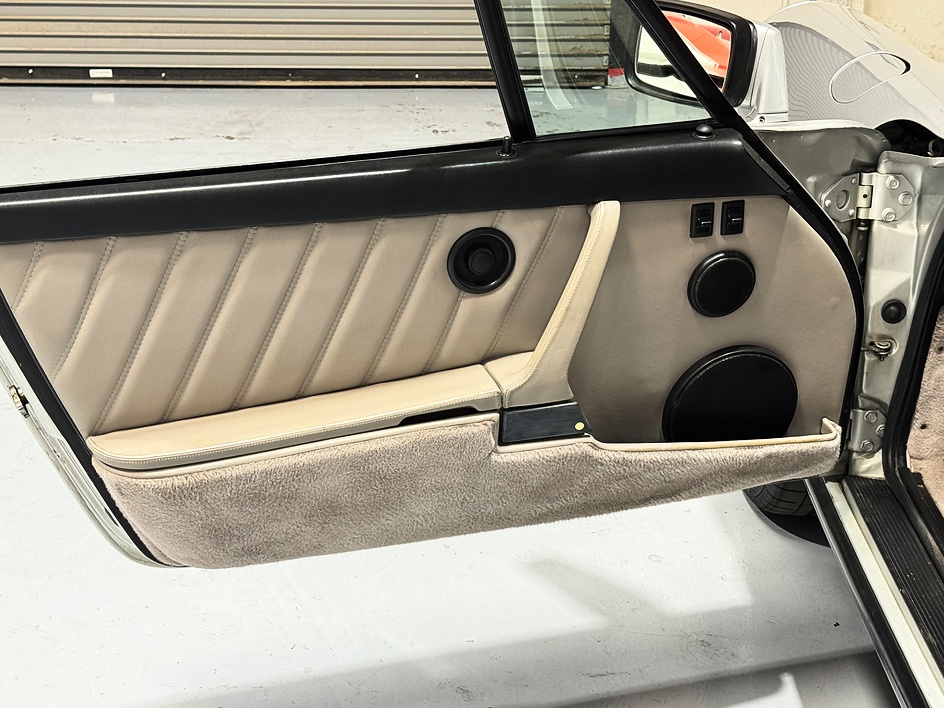 1989 Porsche 911 - Photo 8
