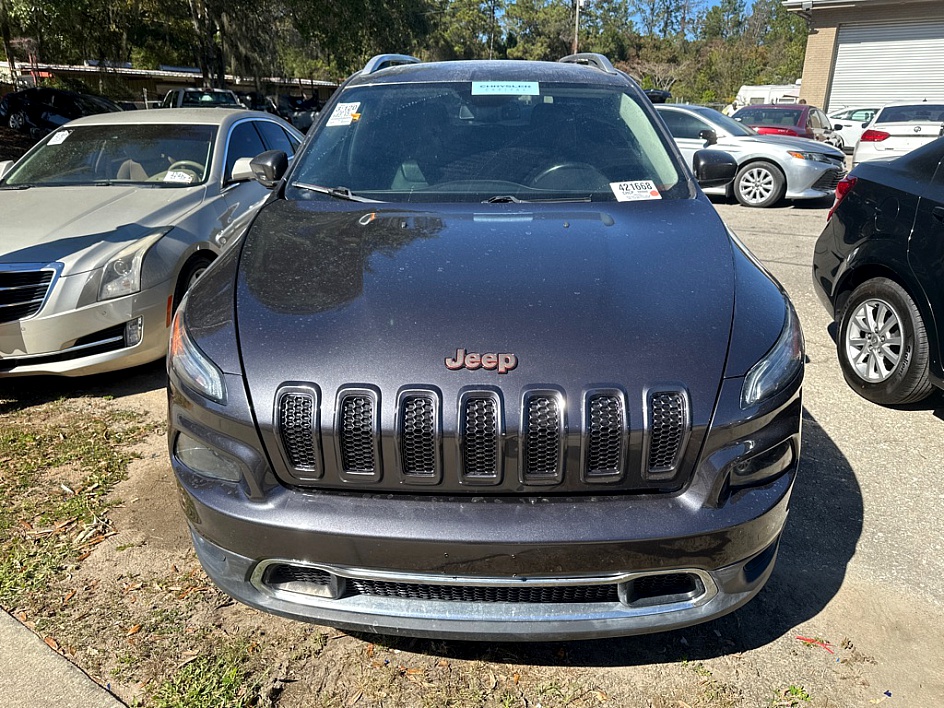 2018 Jeep Cherokee Limited's photo