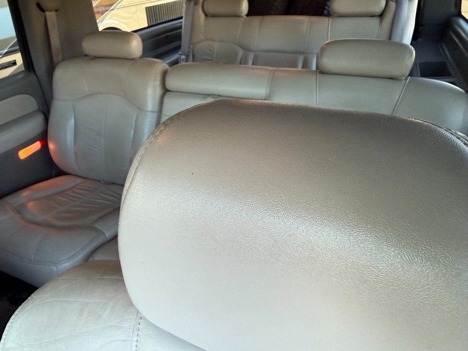2000 Chevrolet Suburban Base - Photo 16
