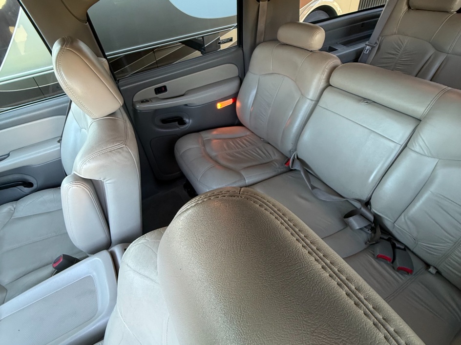 2000 Chevrolet Suburban Base - Photo 18