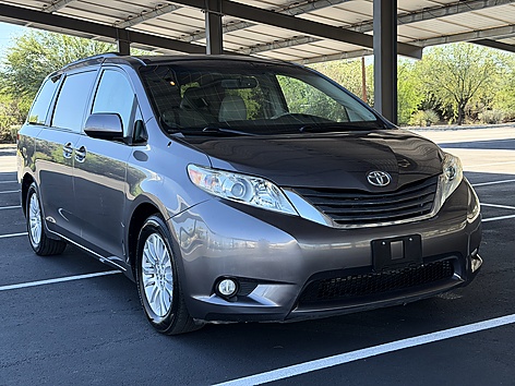 2011 Toyota Sienna XLE