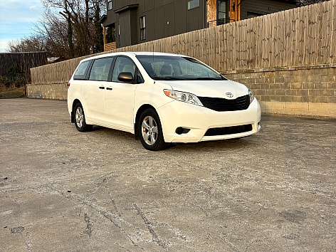 2011 Toyota Sienna Base