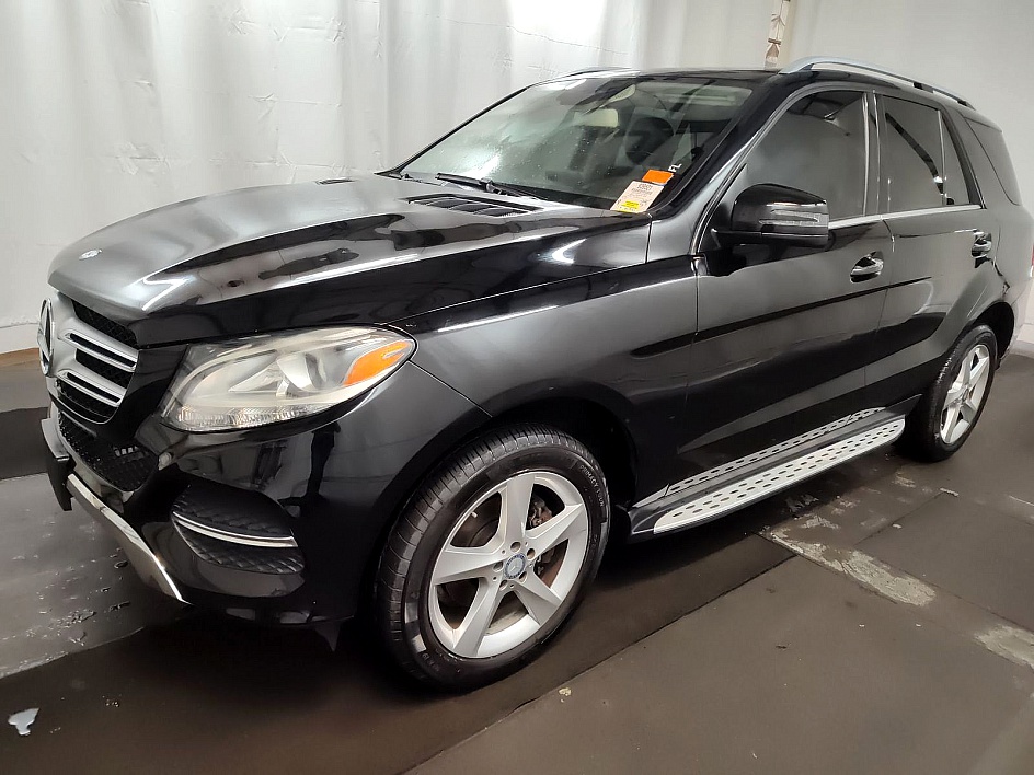 2016 Mercedes-Benz GLE-Class GLE350's photo